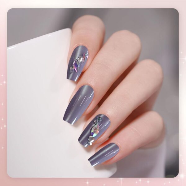 Diamond-set Nails Brownish-gray - Image 3