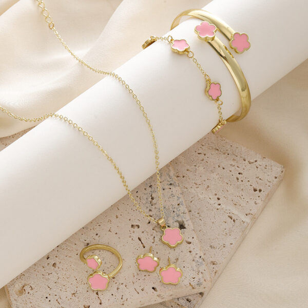 Parthenocissus Grass Jewelry Suit Simple Drop Oil Lucky Flower Necklace 5-piece Set - Image 9