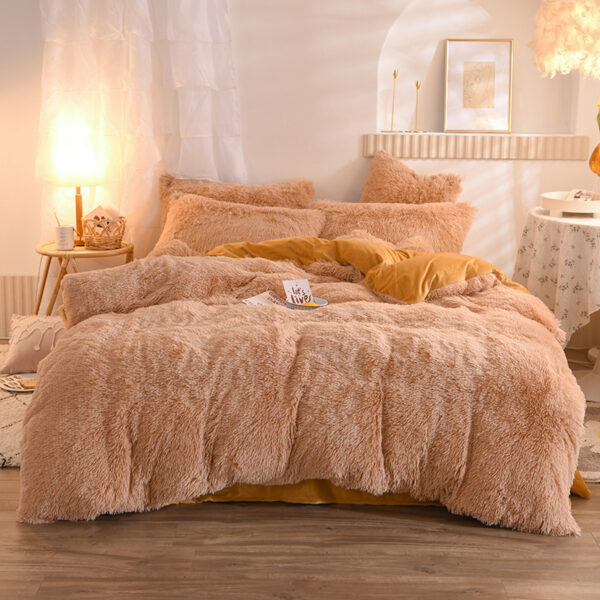 "Winter Warm Bedding Set – Shaggy Fleece Duvet Cover & Pillowcases for Queen & King Beds"