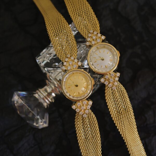 Exquisite Vintage Diamond Quartz Women's Watch - Image 2