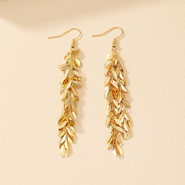 "Stylish Leaf-Shaped Alloy Earrings – Minimalist Luxury Jewelry for Elegant Women" - Image 5