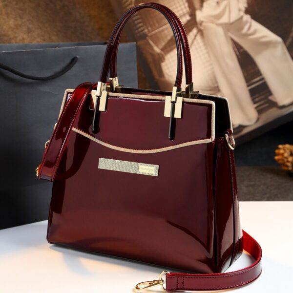 Elegant Women's Fashion Shoulder Bag – Patent Leather Chic - Image 4